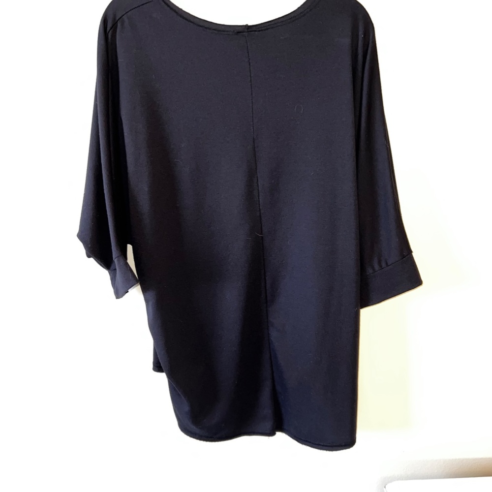 Comfy High-Lo Top - Picture 7 of 7